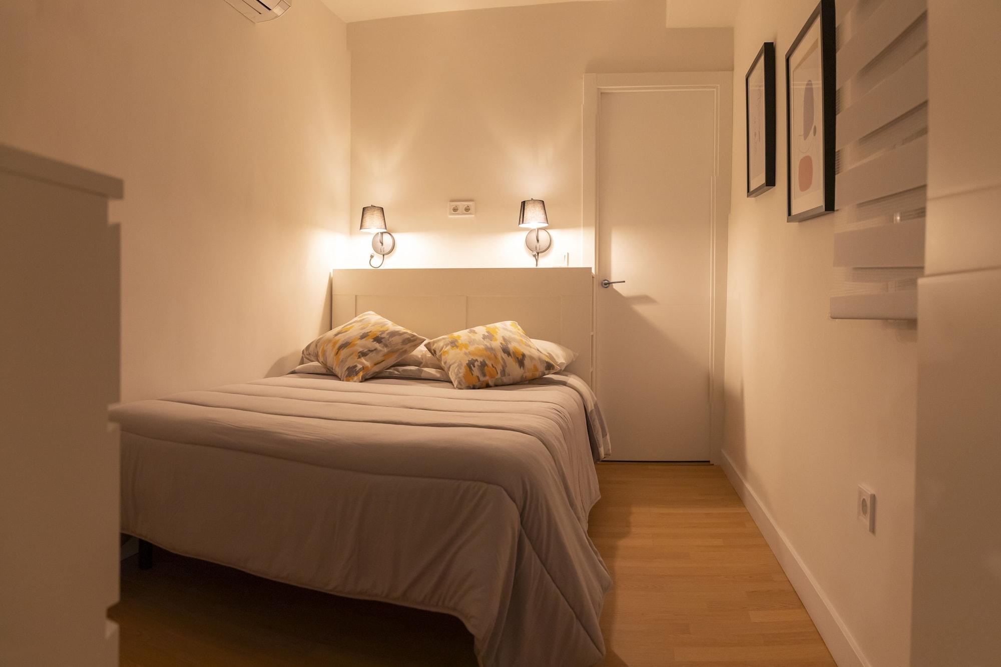Hostal Montaloya Madrid Extérieur photo