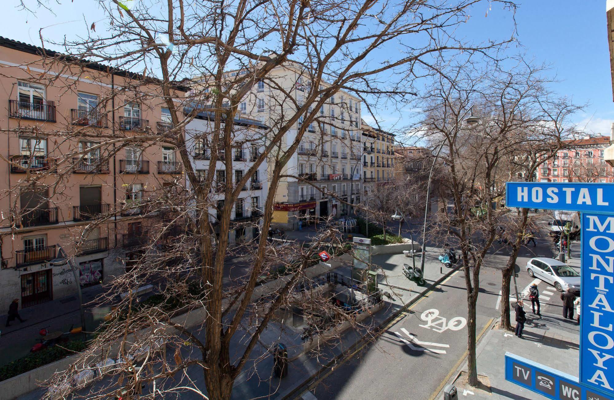 Hostal Montaloya Madrid Extérieur photo